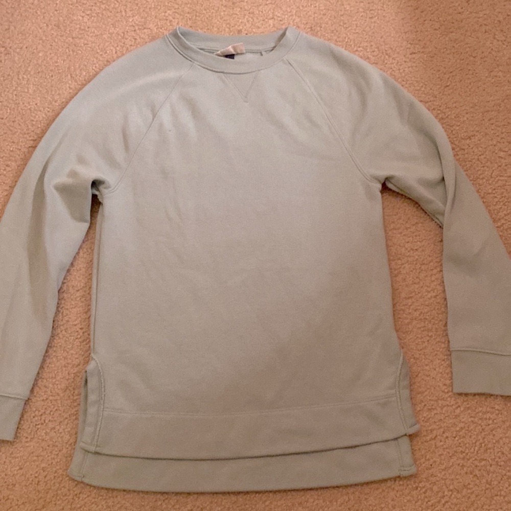 *never worn* light green xs crewneck sweatshirt